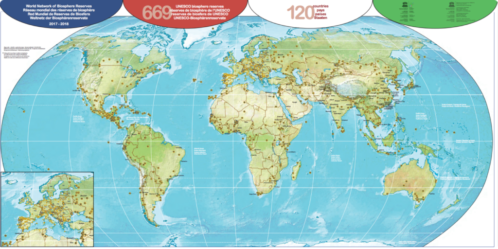 Världskarta med markerade biosfärområden.